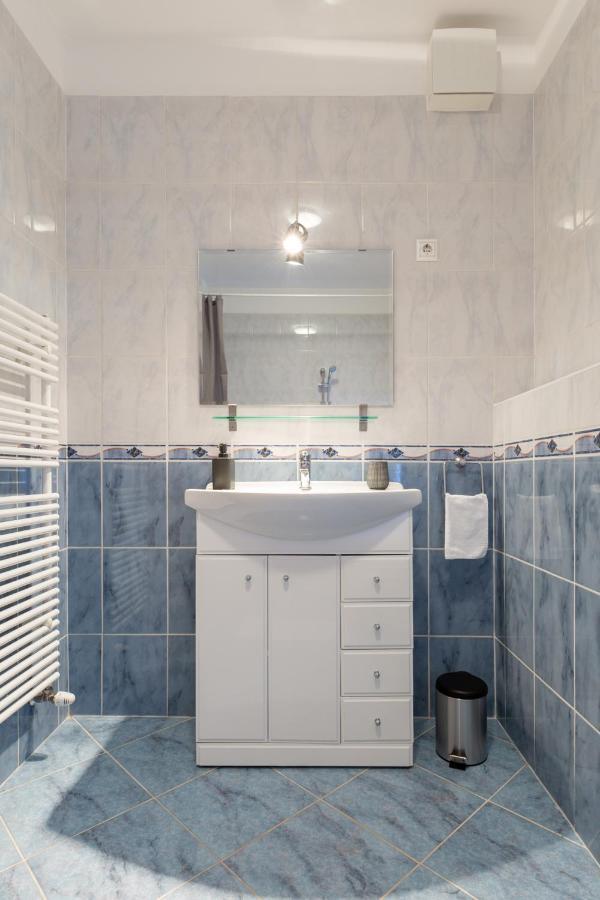 Super Central, 2-Bedroom Apartment With Terrace Budapest Exterior foto